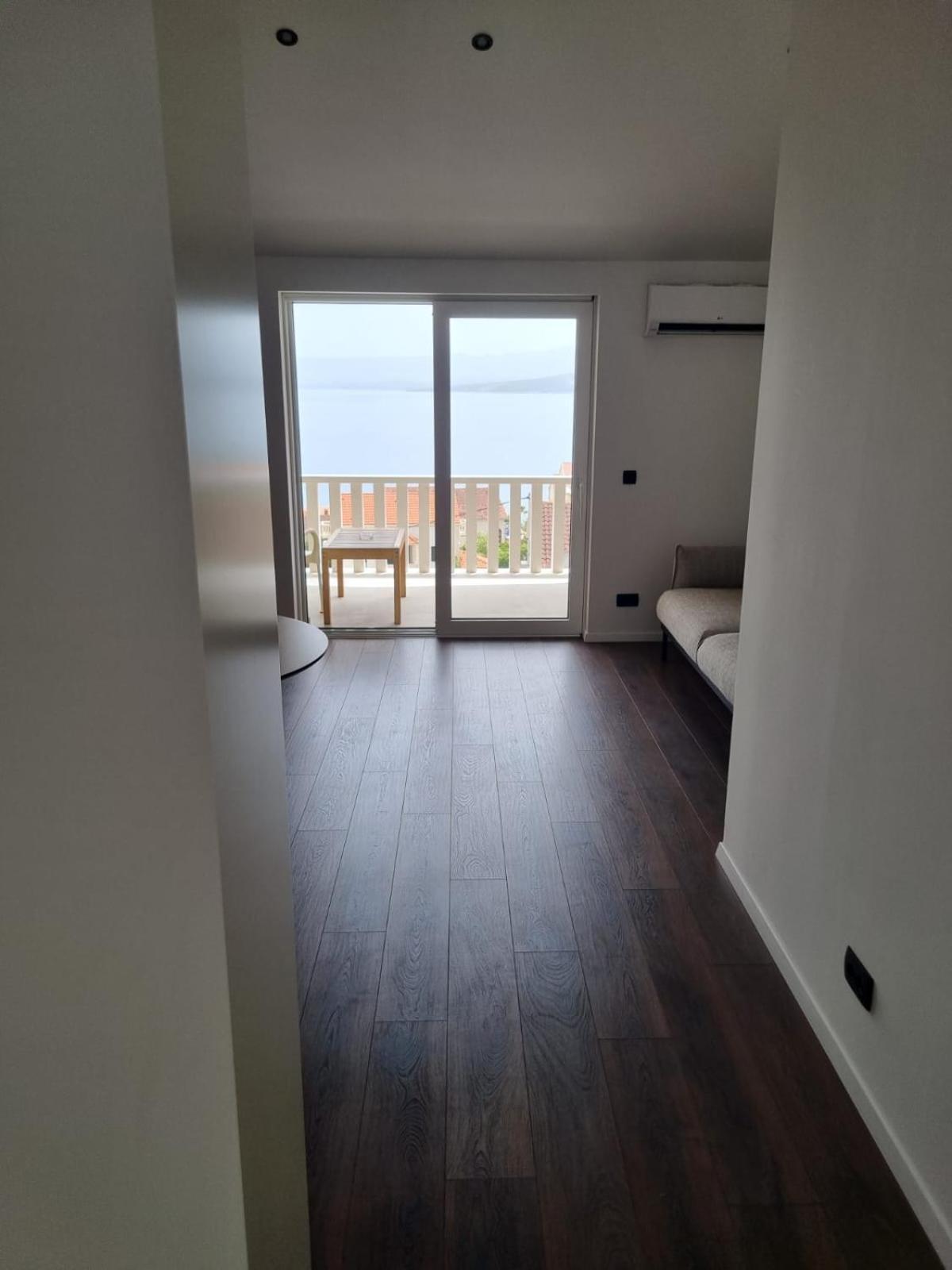 Superior Apartments Luka Бол Екстер'єр фото