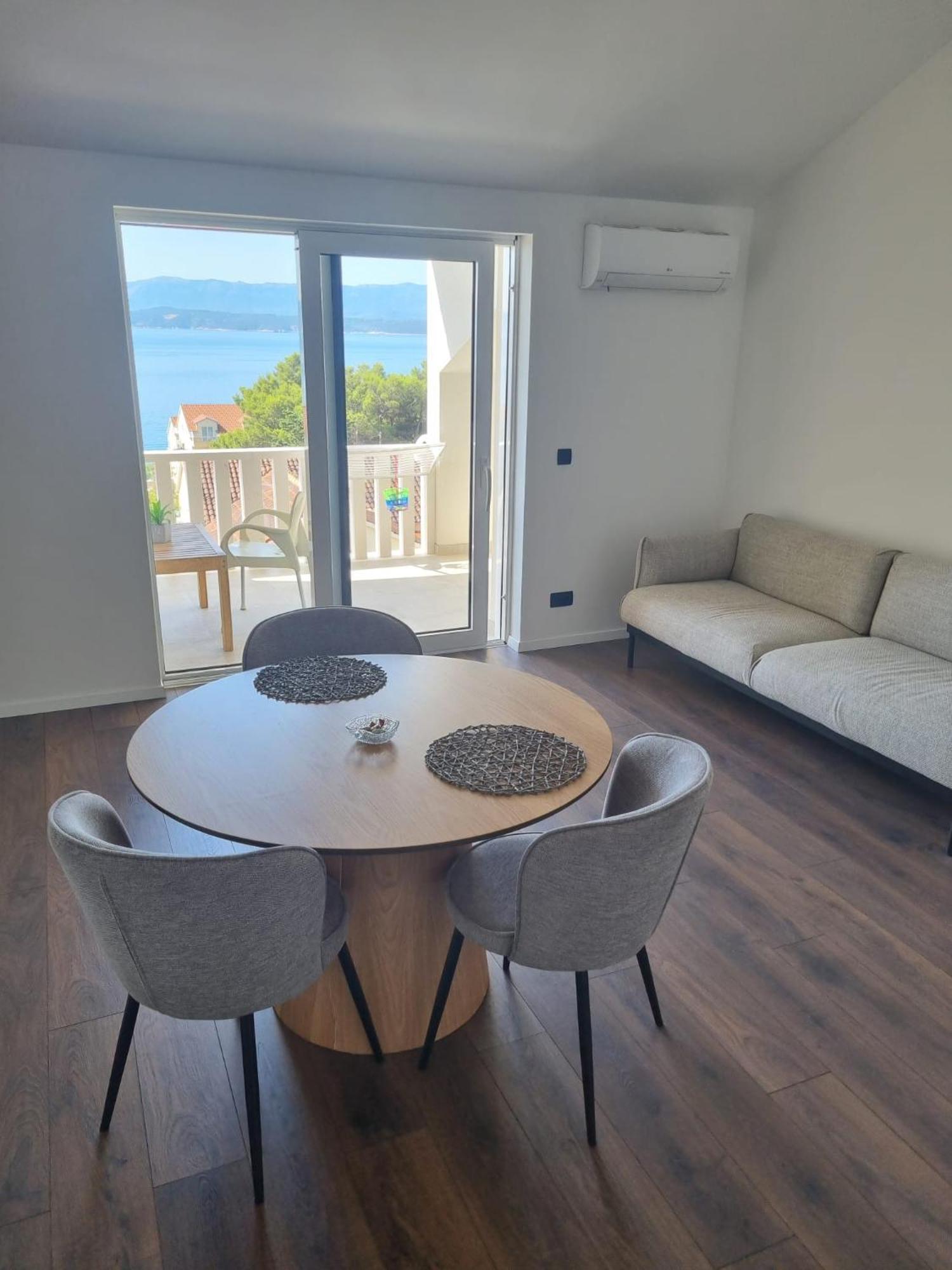 Superior Apartments Luka Бол Екстер'єр фото