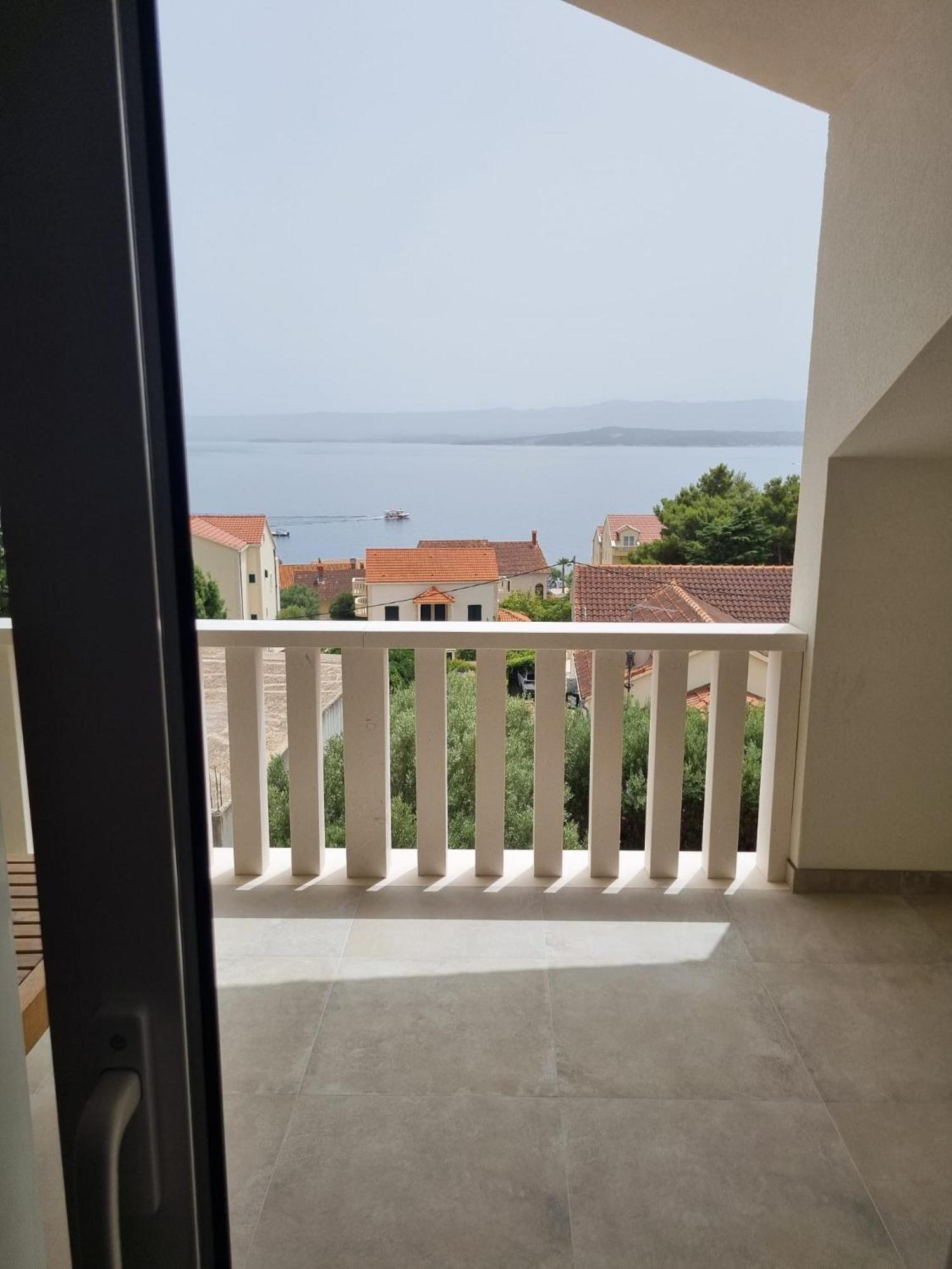 Superior Apartments Luka Бол Екстер'єр фото