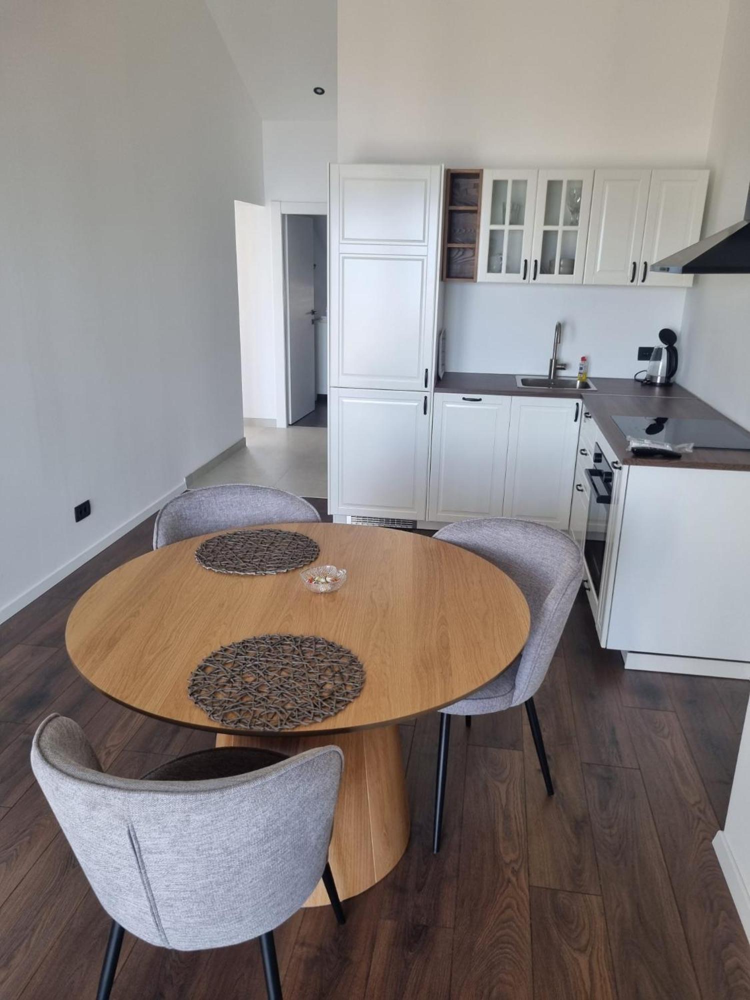 Superior Apartments Luka Бол Екстер'єр фото